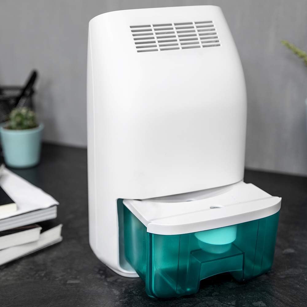  Cecotec Déshumidificateur BigDry 2000 Essential - 300 Ml/jour, Réservoir Amovible De 0,7 Litre, Couverture Jusqu'à 20 M2, Filtre Amovible Et Lavable, Arrêt Automatique